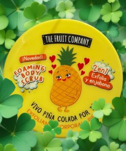 “Putojantis kūno šveitiklis su ananasu The Fruit Company – Foaming Body Scrub Piña Colada